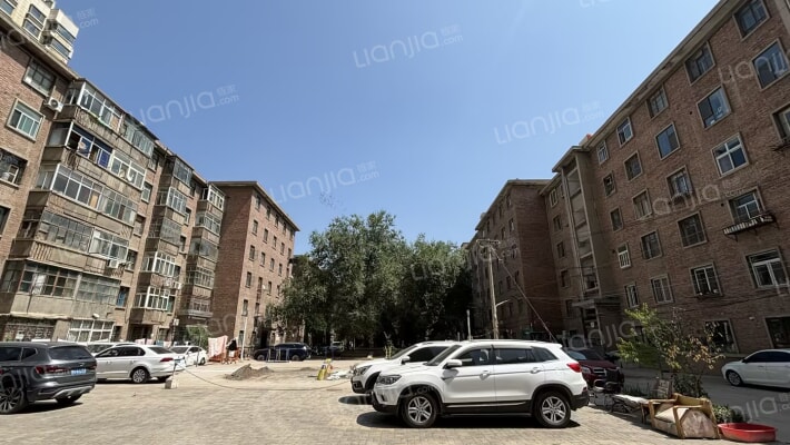 甘肃省一建102小区外景图