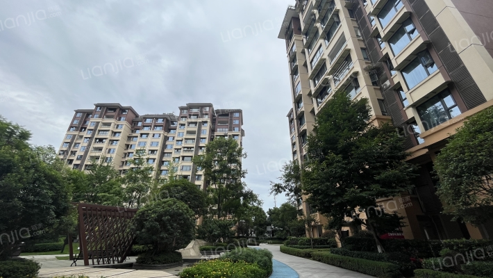 枫尚云锦外景图