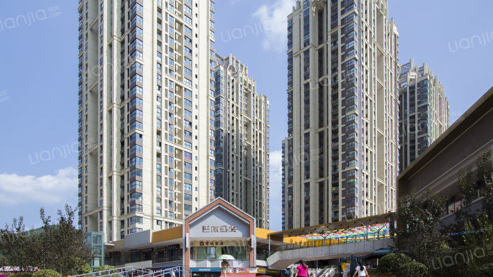 万达华城一期外景图