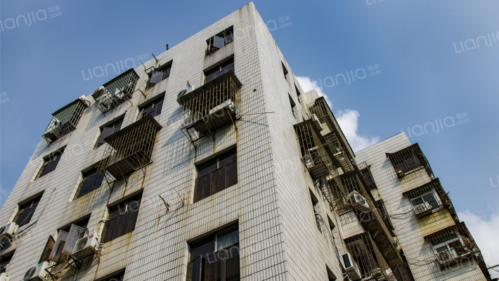 裕富新村外景图