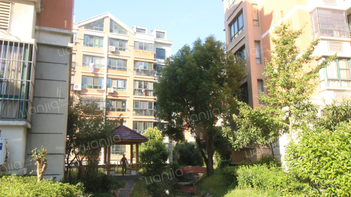 龙晶河滨花园外景图