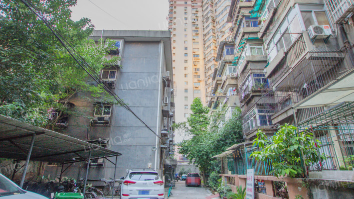 江西省计算机中心宿舍外景图