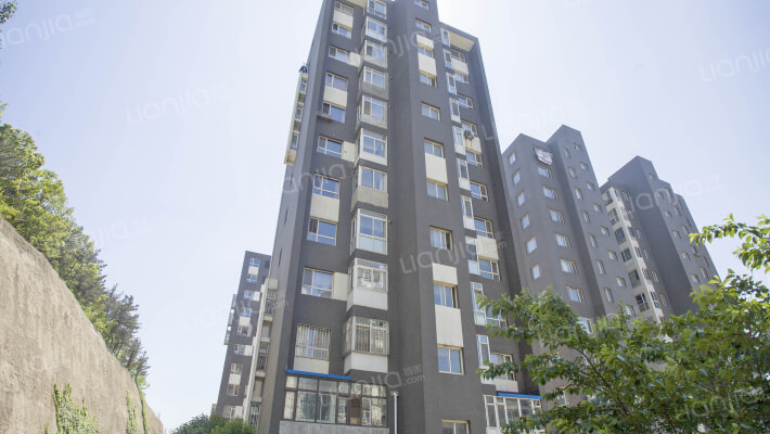 依山云水二期外景图