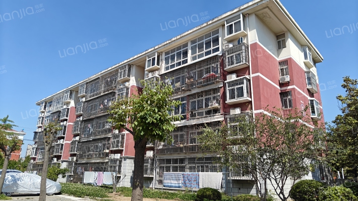 湖里村翡翠园一期小区外景图