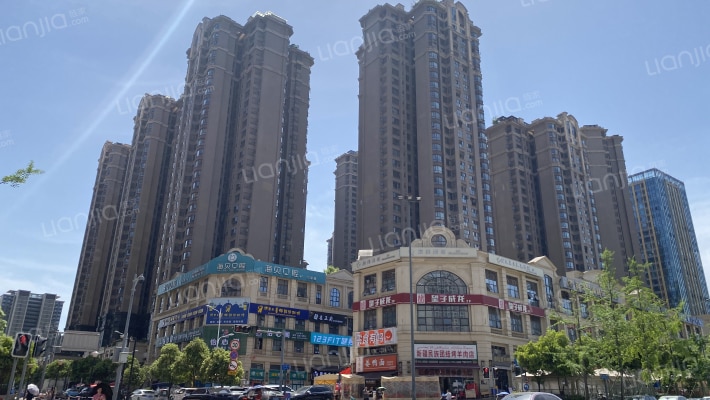 德商华府天骄外景图