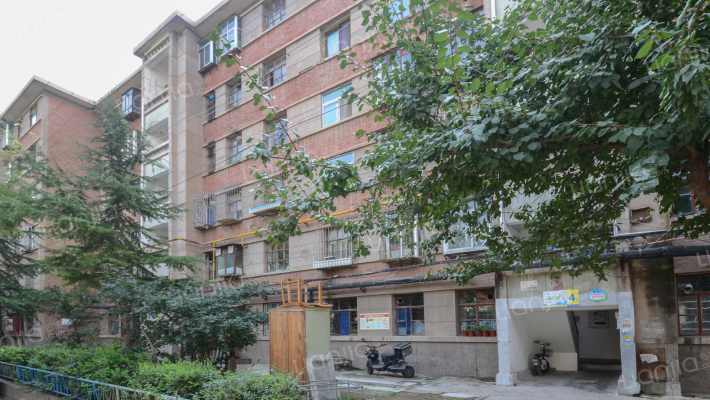 武警总队医院家属楼（建兰新村）外景图