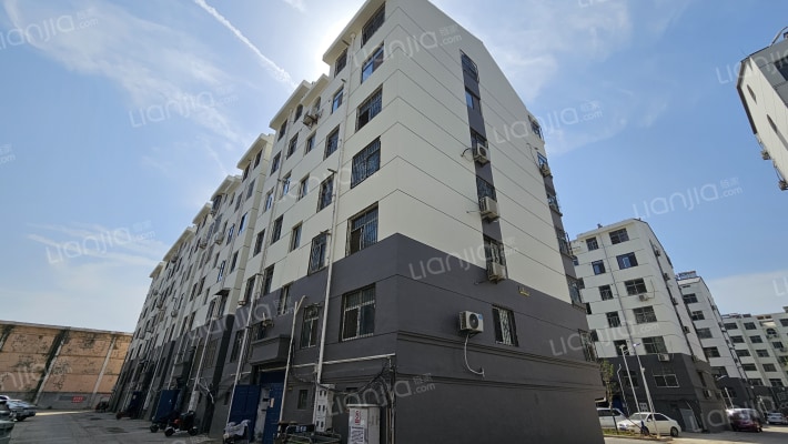 望岳B区贤德苑外景图