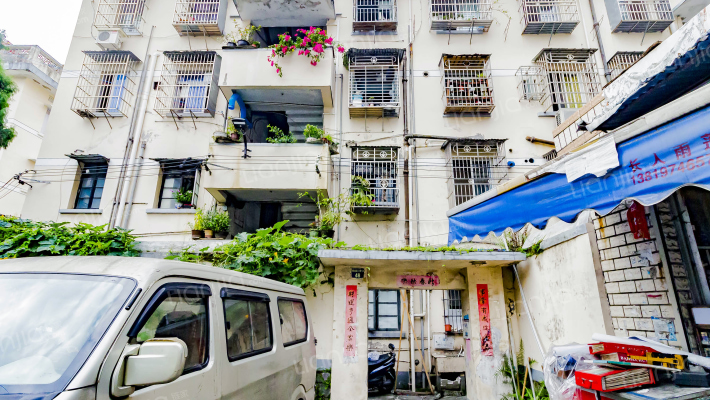 黎明三百零七弄48号外景图