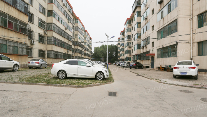 荣军医院家属院外景图