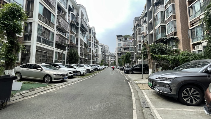 东林小区外景图