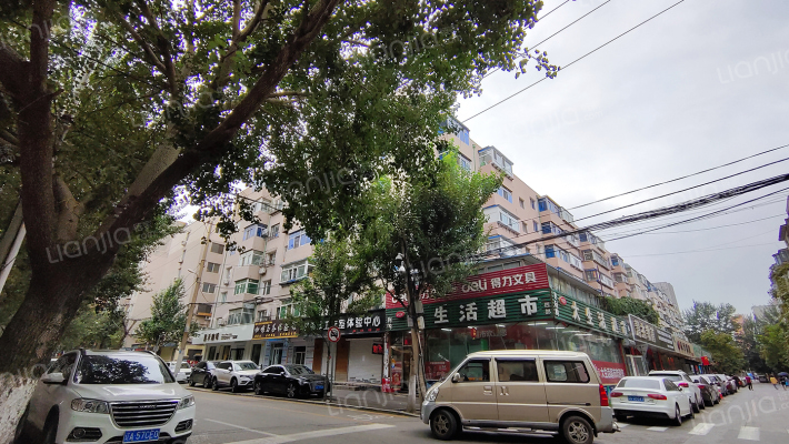 南经花苑外景图