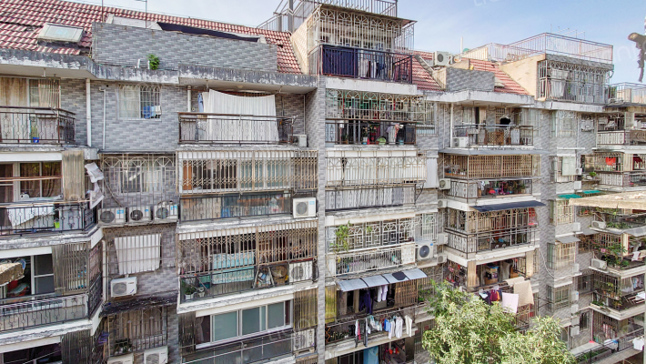 华苑公寓外景图