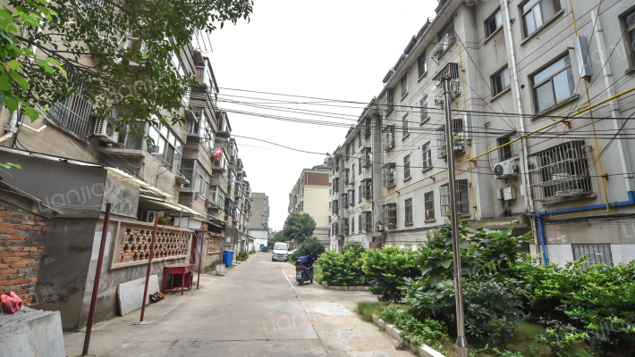 老药厂小区外景图