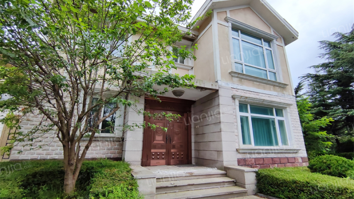 华侨别墅外景图