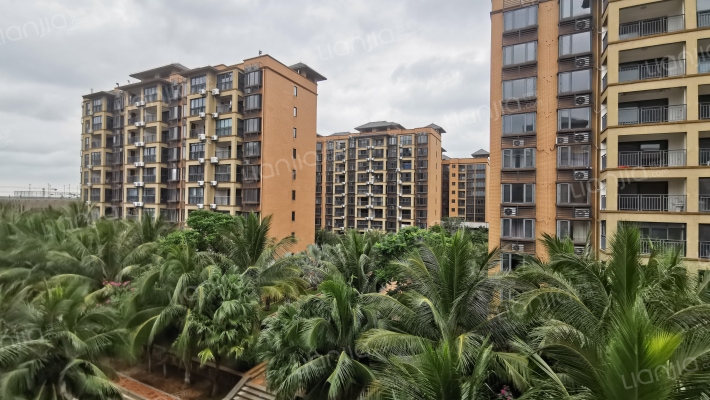 华侨城•椰海蓝天外景图