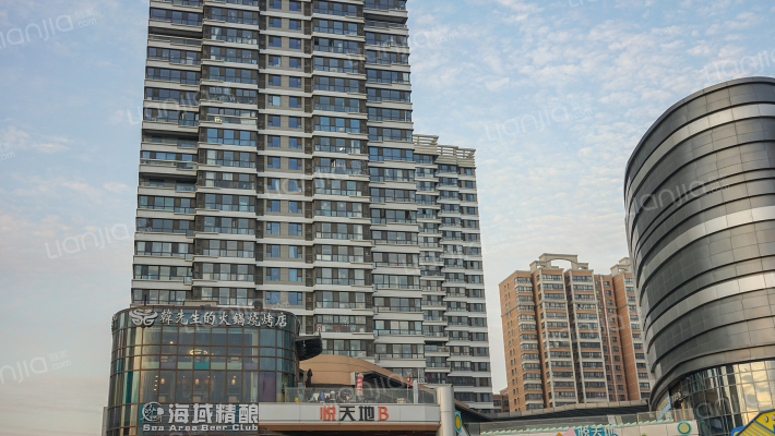 新城吾悦广场外景图