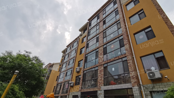 佳地天成一期外景图