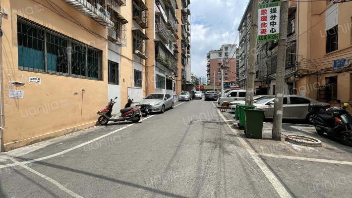 电机厂宿舍外景图