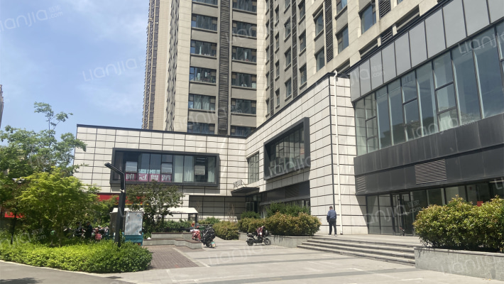 泰安城际空间站外景图