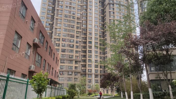 陕汽泾渭国际城外景图