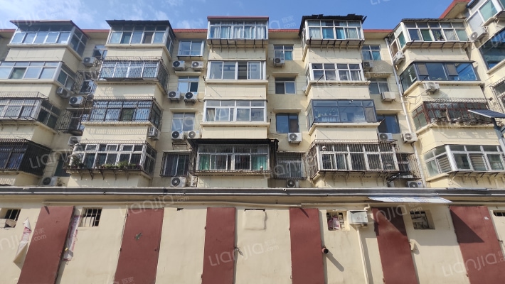 五十亩地外景图