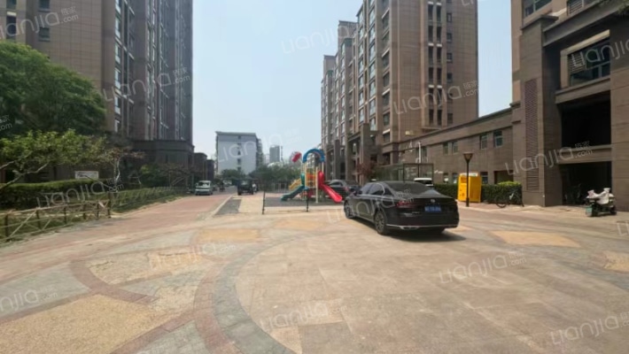 格林郡府C区外景图