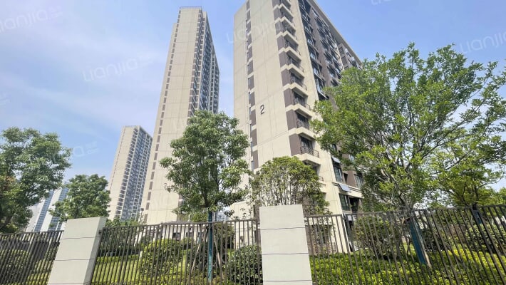 襄阳招商雍江府外景图