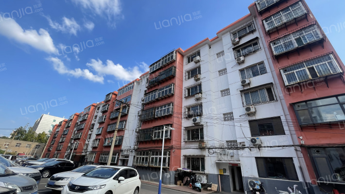 县联社市人行家属院外景图