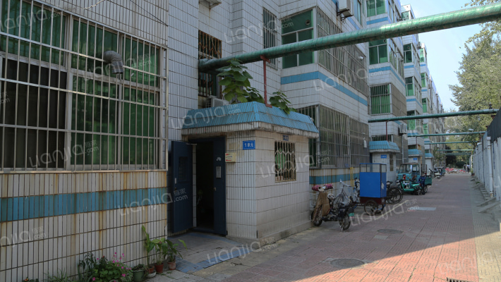 电信小区外景图