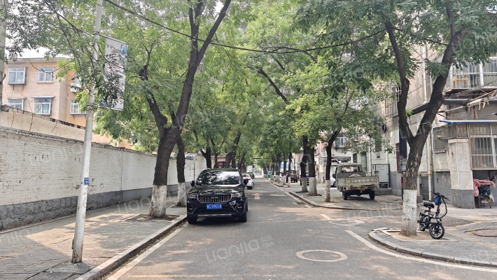 市府东二街外景图