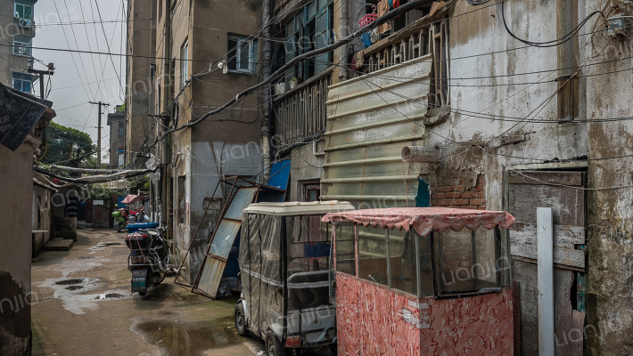 电化厂宿舍外景图