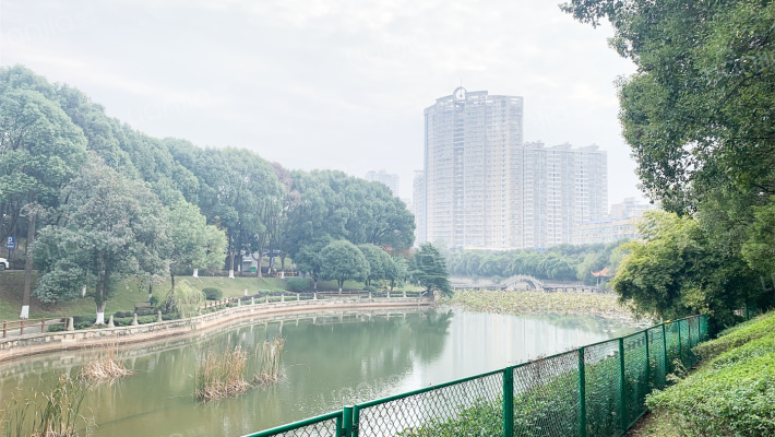 长沙县人民政府大院外景图