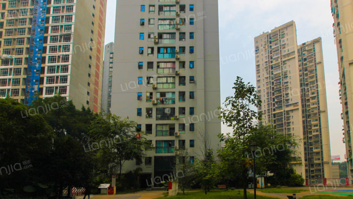 鹅岭一品外景图