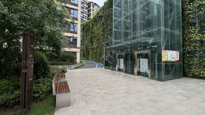 光明拾光里MOMΛ外景图