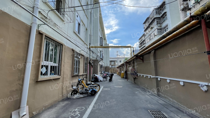 交警支队宿舍外景图