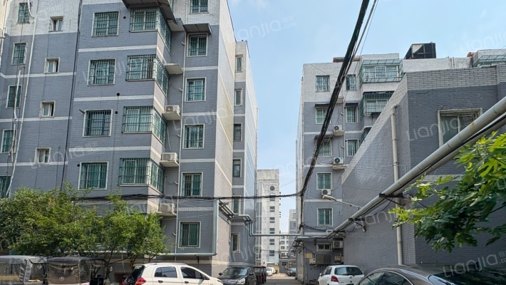 金苑花园外景图