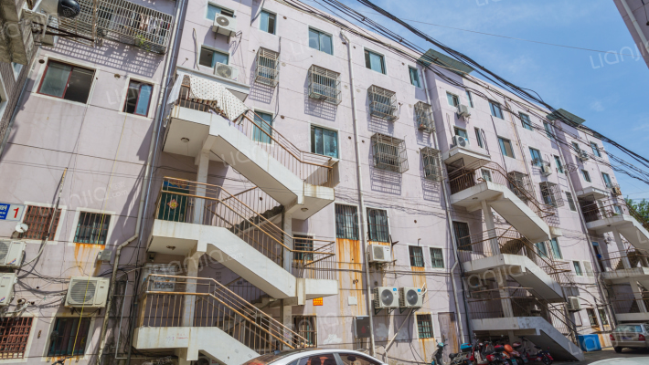 鹤城中路658号外景图