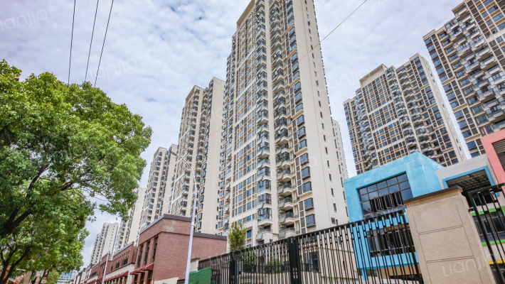 新力澜湾外景图