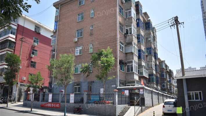 太原市塑料二厂宿舍外景图