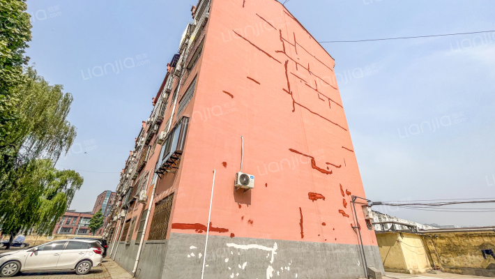 泰山职业技术学院第二教工宿舍外景图