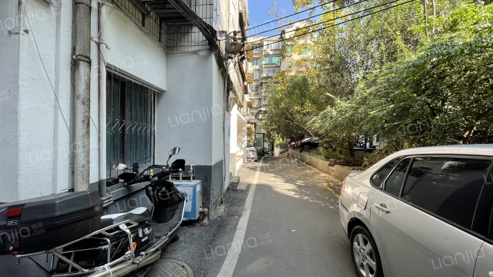 遵义路73号外景图