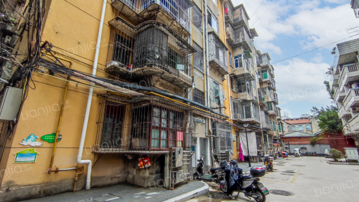 省轮机关宿舍外景图