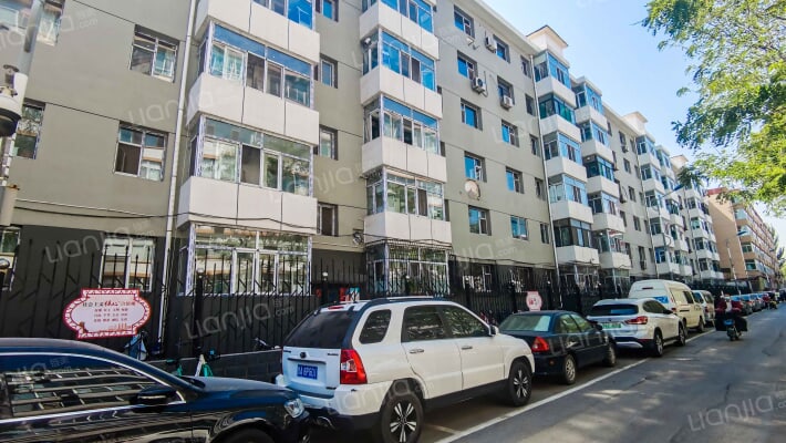 南海西街信投公司宿舍外景图