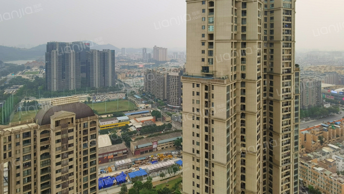 金地天玺外景图