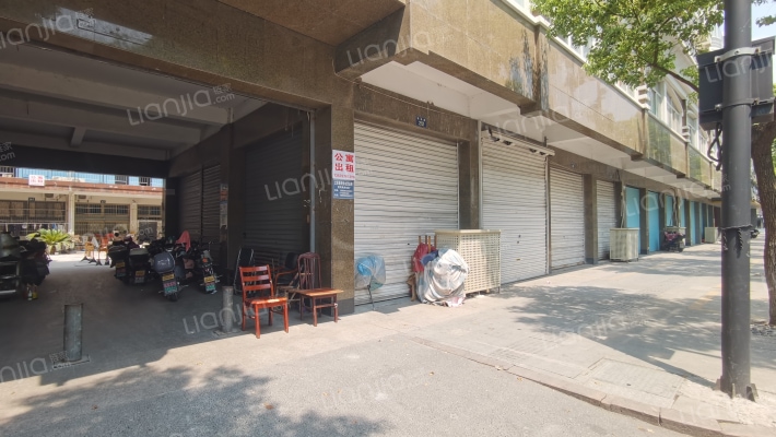 新湾商贸城外景图