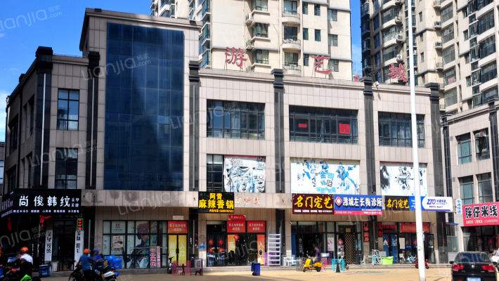 新天地购物城外景图