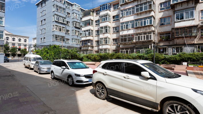 煤灰线小区外景图