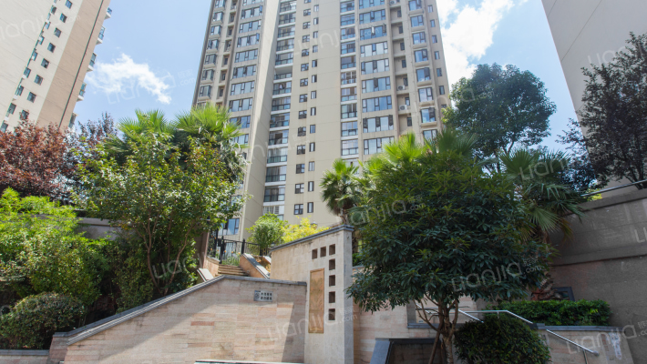 虹祥花郡B区外景图