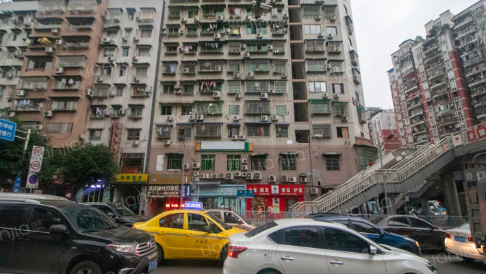 南华大楼外景图