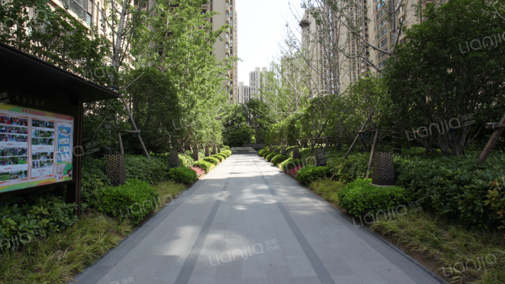 绿都澜湾枫园外景图